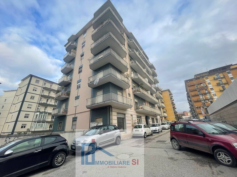 Appartamento in Vendita a Benevento, 280'000&euro;, 200 m²