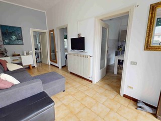 Bilocale in Vendita a Locate Varesino, 79'000&euro;, 60 m²