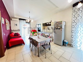 Trilocale in Vendita a Caserta, 95'000&euro;, 104 m²