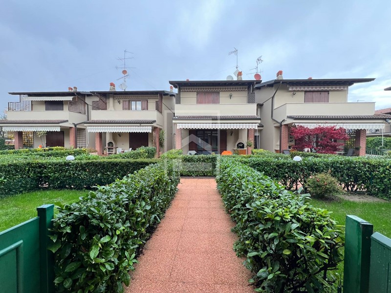 Trilocale in Vendita a Manerba del Garda, 259'000&euro;, 94 m²