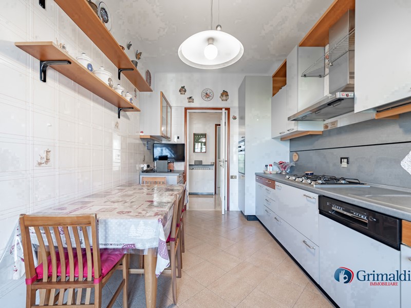 Appartamento in Vendita a Milano, 620'000&euro;, 150 m², con Box