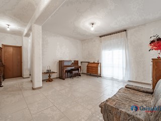 Trilocale in Vendita a Milano, 325'000&euro;, 80 m²