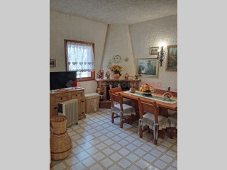 Bilocale in Vendita a Rocca di Botte, 40'000&euro;, 65 m², arredato