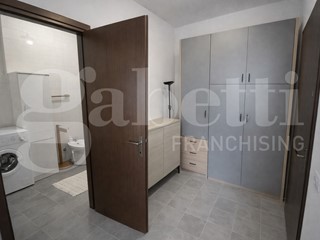 Bilocale in Vendita a Chioggia, 126'000&euro;, 43 m², arredato