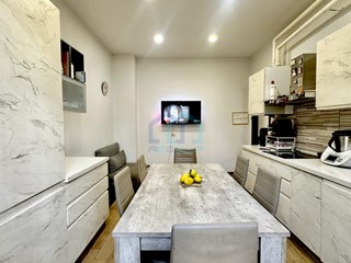 Quadrilocale in Vendita a Savona, 160'000&euro;, 87 m²