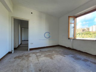 Bilocale in Vendita a Catanzaro, zona Catanzaro Centro, 40'000&euro;, 60 m²