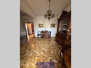 Quadrilocale in Vendita a Firenze, zona Galluzzo, 435'000&euro;, 100 m²