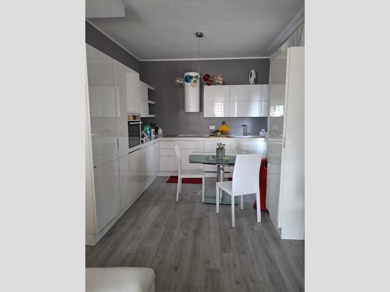 Bilocale in Vendita a Sormano, 130'000&euro;, 65 m², arredato