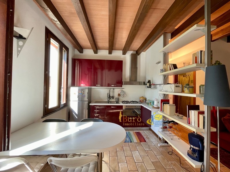 Bilocale in Affitto a Parma, 700&euro;, 60 m², arredato, con Box