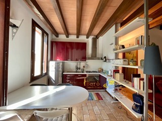 Bilocale in Affitto a Parma, 700&euro;, 60 m², arredato, con Box