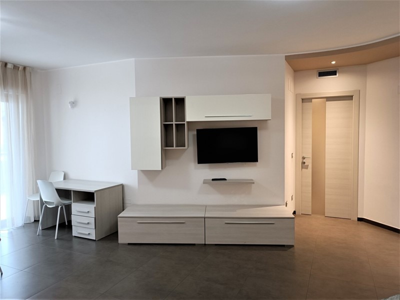 Quadrilocale in Affitto a Lanciano, 800&euro;, 120 m², arredato, con Box