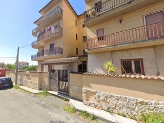 Appartamento in Vendita a Roma, zona BORGHESIANA, 132'428&euro;, 90 m²