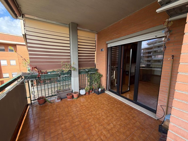 Trilocale in Vendita a Roma, 299'000&euro;, 95 m²