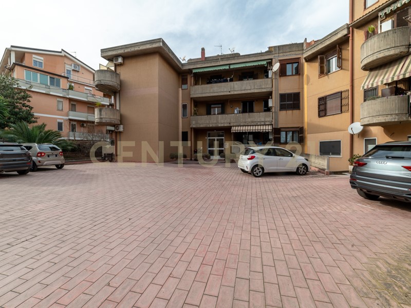 Quadrilocale in Vendita a Catania, 269'000&euro;, 145 m², con Box
