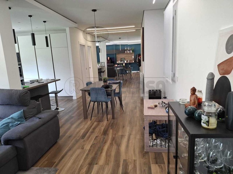 Appartamento in Vendita a Siracusa, 240'000&euro;, 118 m²