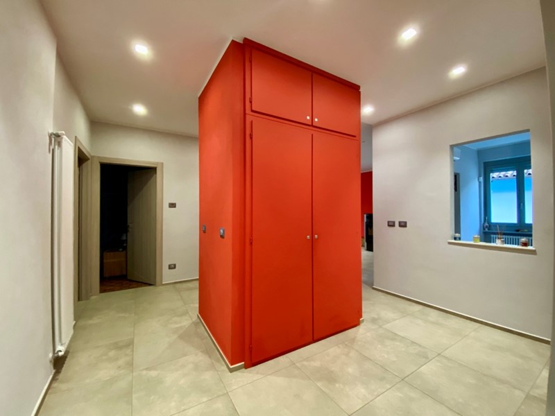 Appartamento in Vendita a Carrù, 249'000&euro;, 160 m², con Box