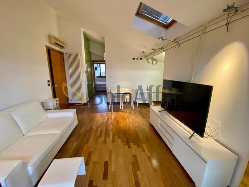 Bilocale in Affitto a Rimini, zona Via Covignano, 1'000&euro;, 50 m², arredato, con Box