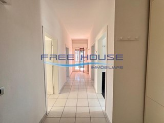 Trilocale in Affitto a Cervia, zona Caduti per la libertÃ, 750&euro;, 80 m², arredato