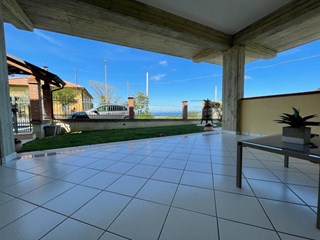 Trilocale in Affitto a Tortoreto, zona COLLINA, 250&euro;, 90 m², arredato