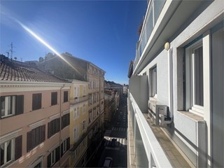 Trilocale in Affitto a Trieste, 900&euro;, 110 m²