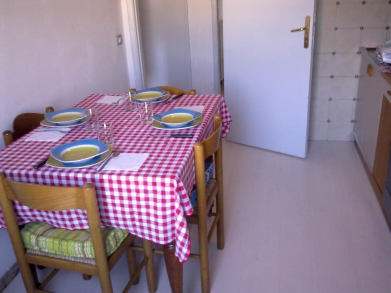 Quadrilocale in Vendita a Massa, zona Ronchi, 210'000&euro;, 60 m², arredato