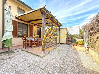 Appartamento in Vendita a Cecina, 199'000&euro;, 75 m²