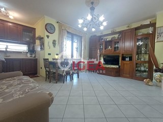 Trilocale in Vendita a Colle di Val D'Elsa, 210'000&euro;, 85 m²
