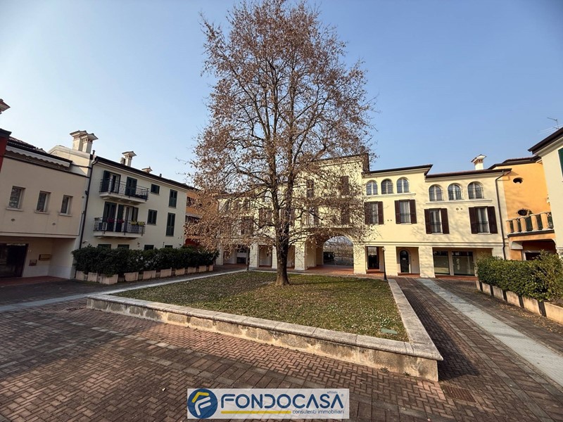 Quadrilocale in Vendita a Paderno Franciacorta, 135 m²