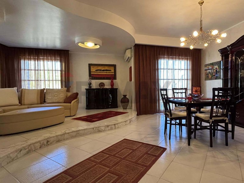 Appartamento in Vendita a Monreale, 198'000&euro;, 160 m²