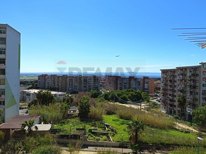 Trilocale in Vendita a Catania, 65'000&euro;, 97 m²