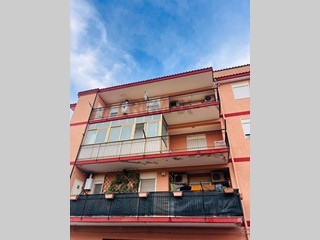 Appartamento in Vendita a Melilli, 75'000&euro;, 117 m²