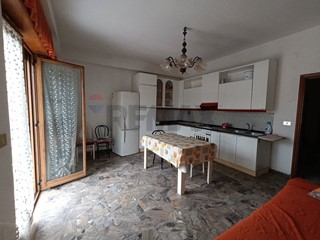 Trilocale in Vendita a Ischitella, 46'000&euro;, 70 m²