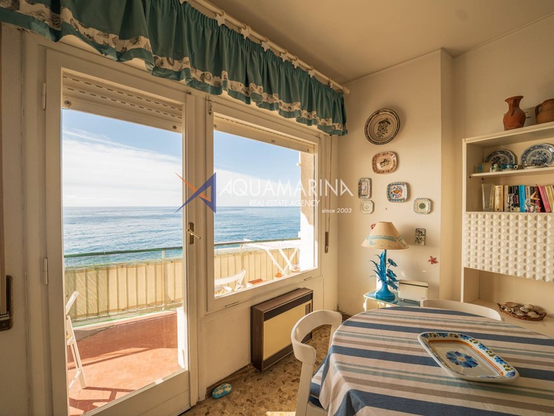 Trilocale in Vendita a Ospedaletti, 360'000&euro;, 75 m²