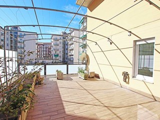 Appartamento in Vendita a Bergamo, 620'000&euro;, 215 m²