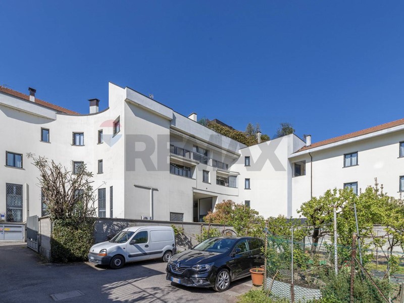 Trilocale in Affitto a Monza, 1'100&euro;, 90 m²