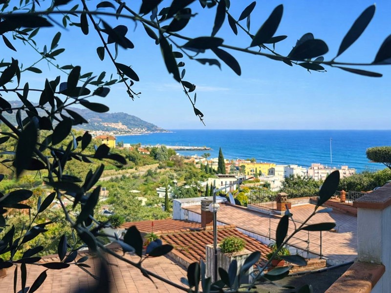 Bilocale in Vendita a Diano Marina, 255'000&euro;, 43 m²