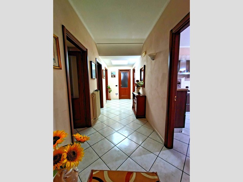 Quadrilocale in Vendita a Castello di Cisterna, 249'000&euro;, 110 m²