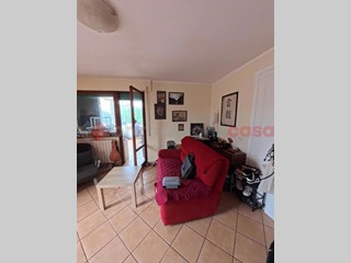 Bilocale in Vendita a Roma, 239'000&euro;, 57 m²