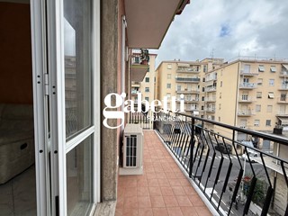 Quadrilocale in Vendita a Imperia, 215'000&euro;, 84 m²