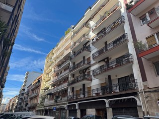 Quadrilocale in Vendita a Bari, 295'000&euro;, 160 m²