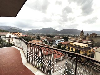 Quadrilocale in Vendita a Santa Maria a Vico, 120'000&euro;, 135 m²