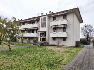 Trilocale in Vendita a Castiglione d'Adda, 113'000&euro;, 96 m², con Box