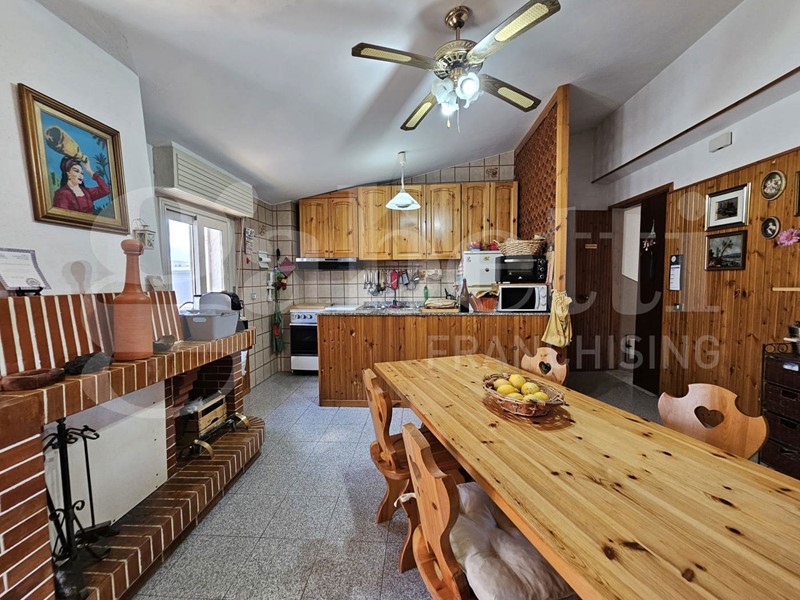 Quadrilocale in Vendita a Scalea, 149'000&euro;, 85 m², arredato