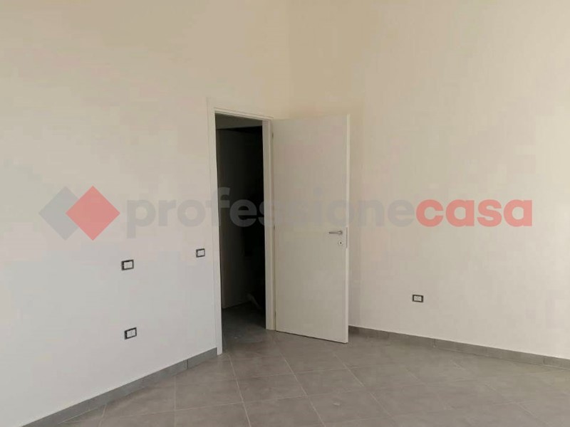 Bilocale in Vendita a Pastorano, 69'000&euro;, 80 m²