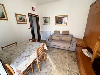 Bilocale in Vendita a Taggia, zona Arma Di Taggia, 170'000&euro;, 60 m², con Box