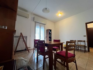 Bilocale in Vendita a Rimini, 220'000&euro;, 65 m², con Box