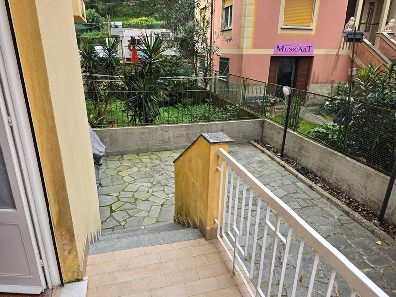 Trilocale in Vendita a Rapallo, zona Laggiaro, 165'000&euro;, 55 m², arredato