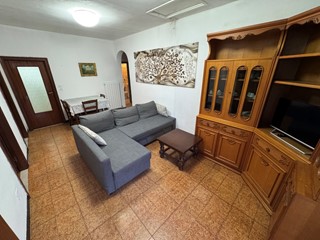Trilocale in Vendita a Sestri Levante, zona comodo ai servizi, 140'000&euro;, 78 m²