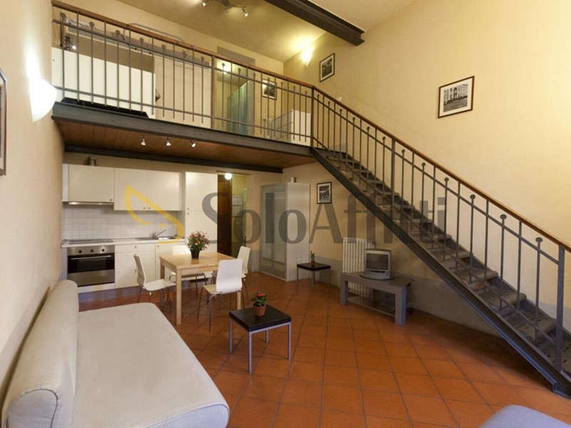 Trilocale in Affitto a Prato, zona Soccorso, 1'750&euro;, 70 m², arredato