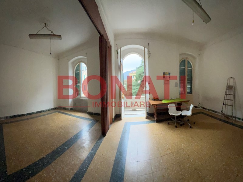 Appartamento in Vendita a La Spezia, zona Centro, 330'000&euro;, 205 m²